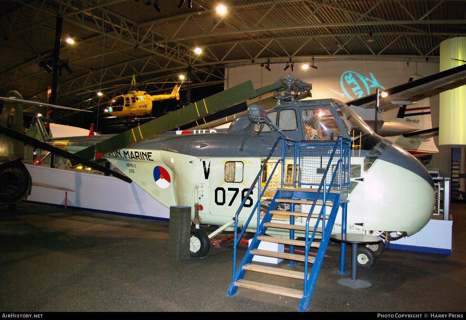 Aircraft Photo of 076 | Sikorsky HO4S-3 (S-55B) | Netherlands - Navy | AirHistory.net #594125