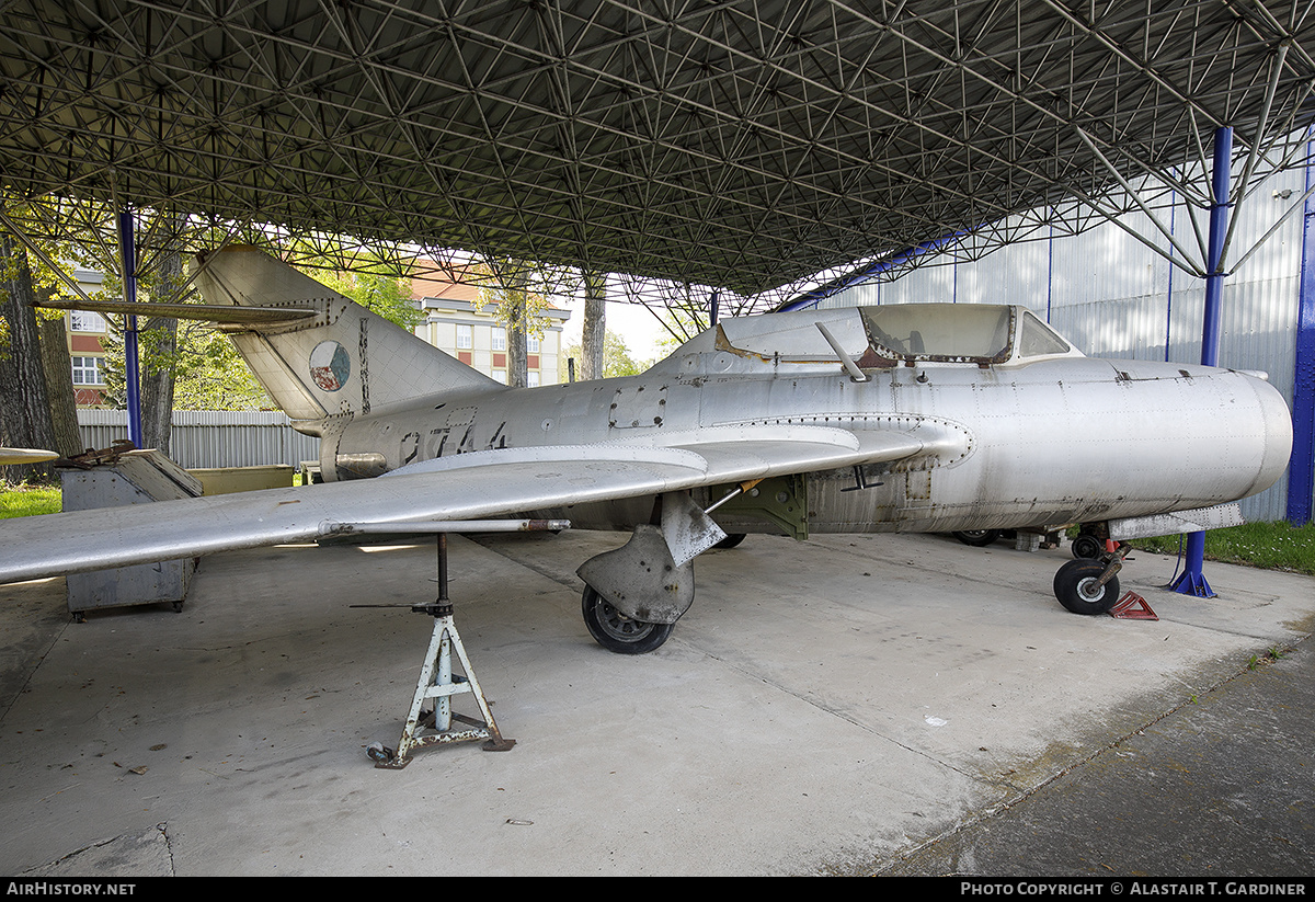 Aircraft Photo of 2744 | Aero CS-102 (MiG-15UTI) | Czechoslovakia - Air Force | AirHistory.net #594179