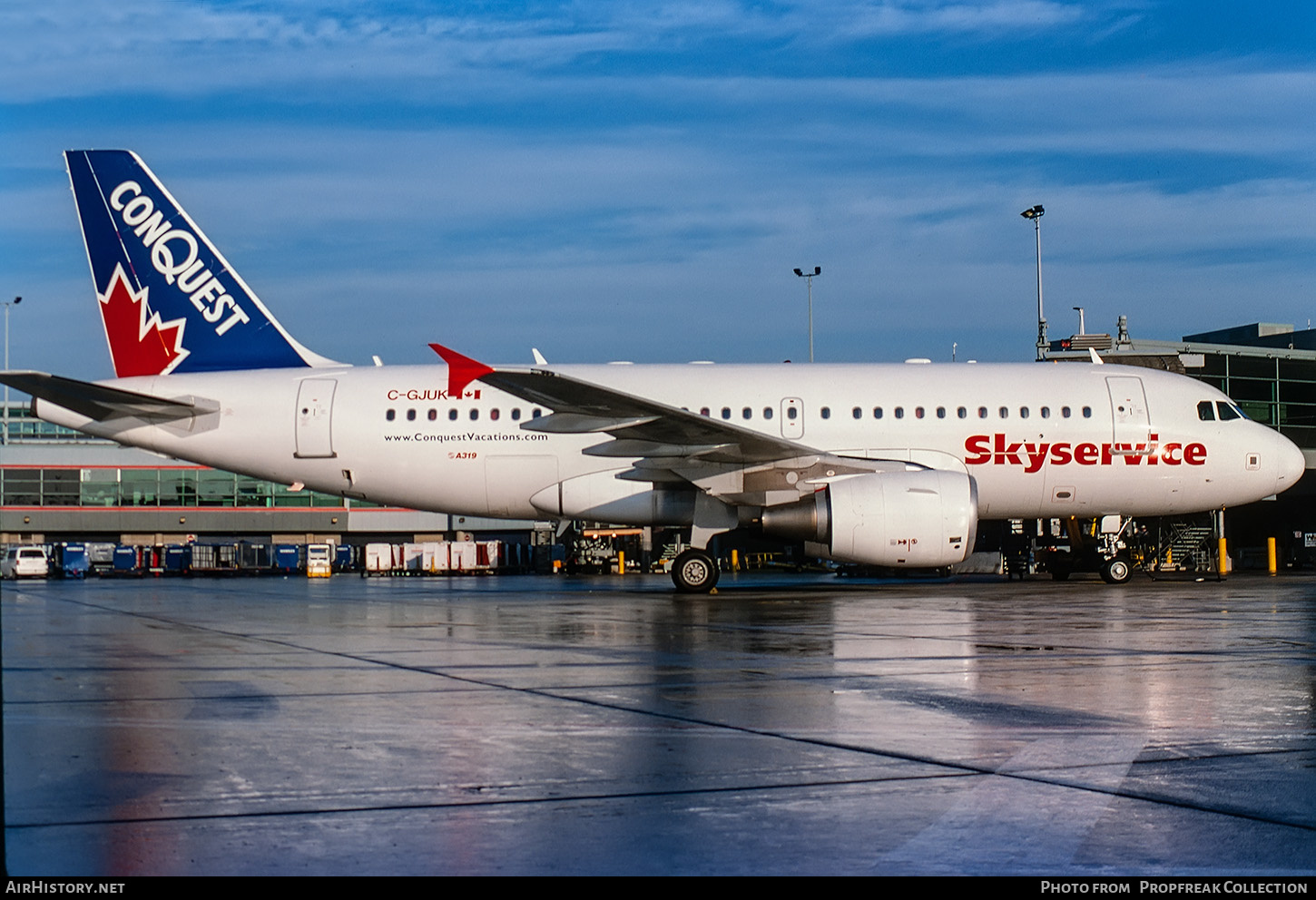 Aircraft Photo of C-GJUK | Airbus A319-112 | Skyservice Airlines | AirHistory.net #594202