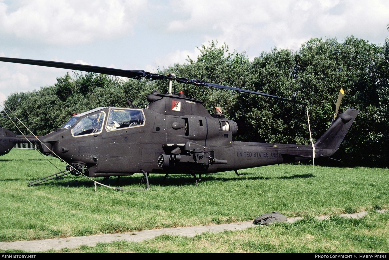 Aircraft Photo of 67-15716 / 0-15716 | Bell AH-1F Cobra (209) | USA - Army | AirHistory.net #594356