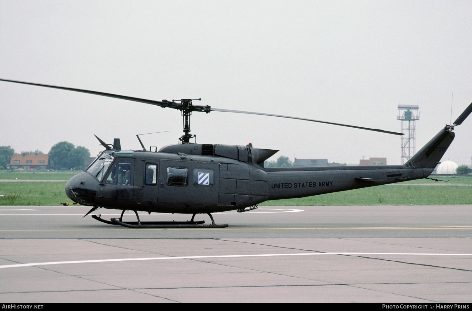 Aircraft Photo of 67-17501 / 0-17501 | Bell UH-1H Iroquois | USA - Army | AirHistory.net #594364
