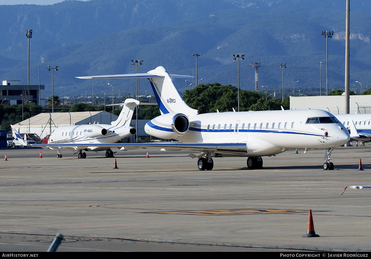 Aircraft Photo of M-ERCI | Bombardier Global 6000 (BD-700-1A10) | AirHistory.net #594448