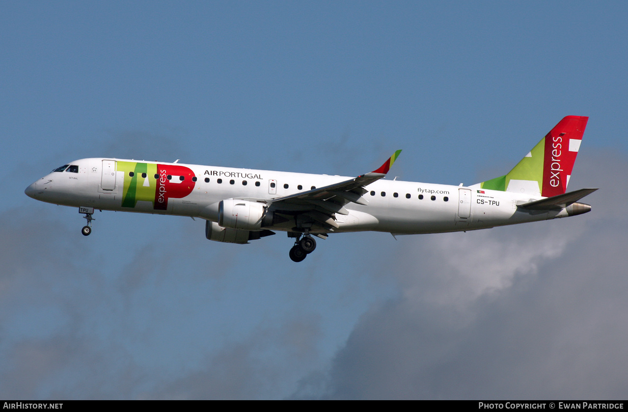 Aircraft Photo of CS-TPU | Embraer 190LR (ERJ-190-100LR) | TAP Air Portugal Express | AirHistory.net #594465