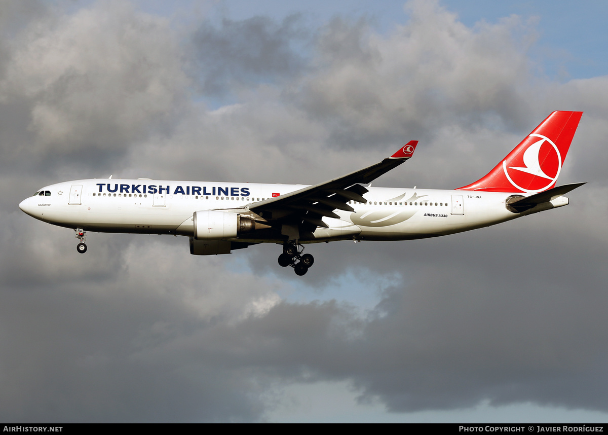 Aircraft Photo of TC-JNA | Airbus A330-203 | Turkish Airlines | AirHistory.net #594536
