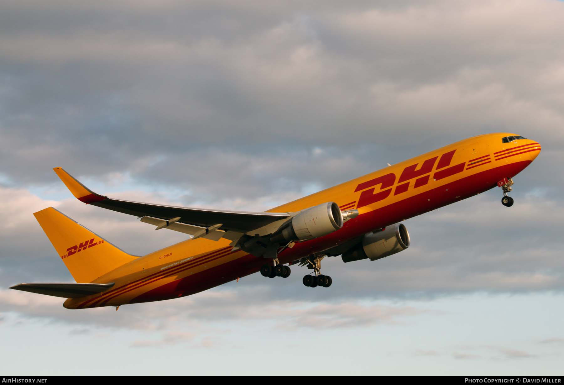 Aircraft Photo of G-DHLO | Boeing 767-316/ER(BCF) | DHL International | AirHistory.net #594578