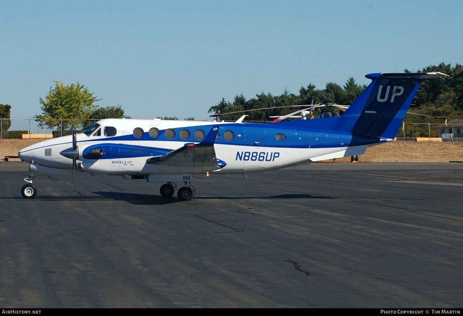 Aircraft Photo of N886UP | Beechcraft 350i King Air (B300) | Wheels Up | AirHistory.net #594597