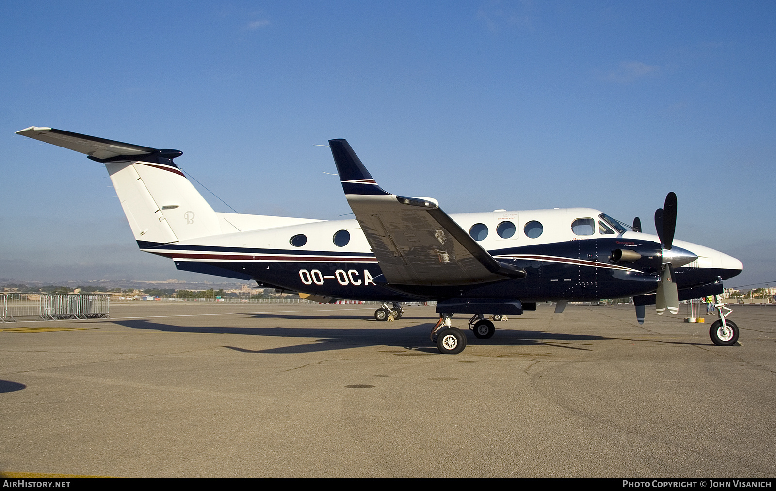 Aircraft Photo of OO-OCA | Hawker Beechcraft 350i King Air (B300) | AirHistory.net #594824