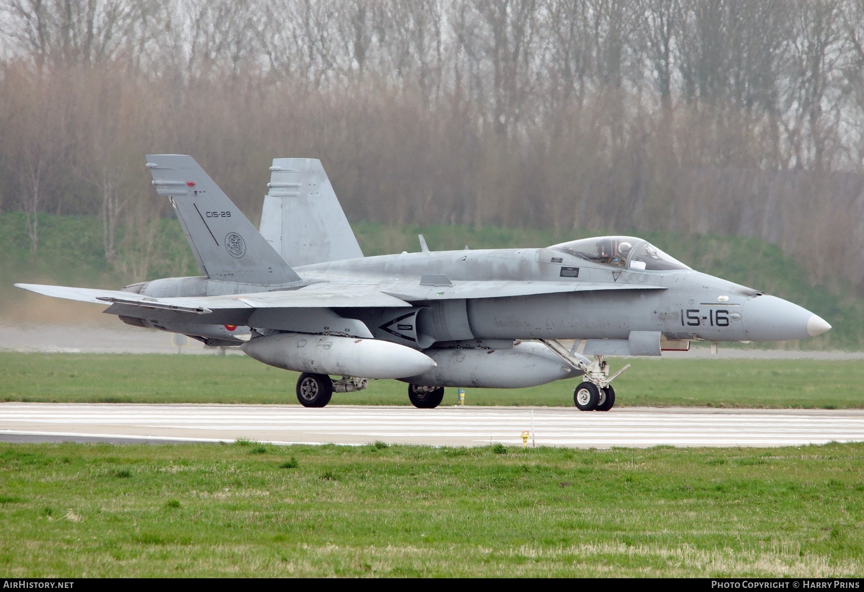 Aircraft Photo of C.15-29 | McDonnell Douglas EF-18M Hornet | Spain - Air Force | AirHistory.net #594871