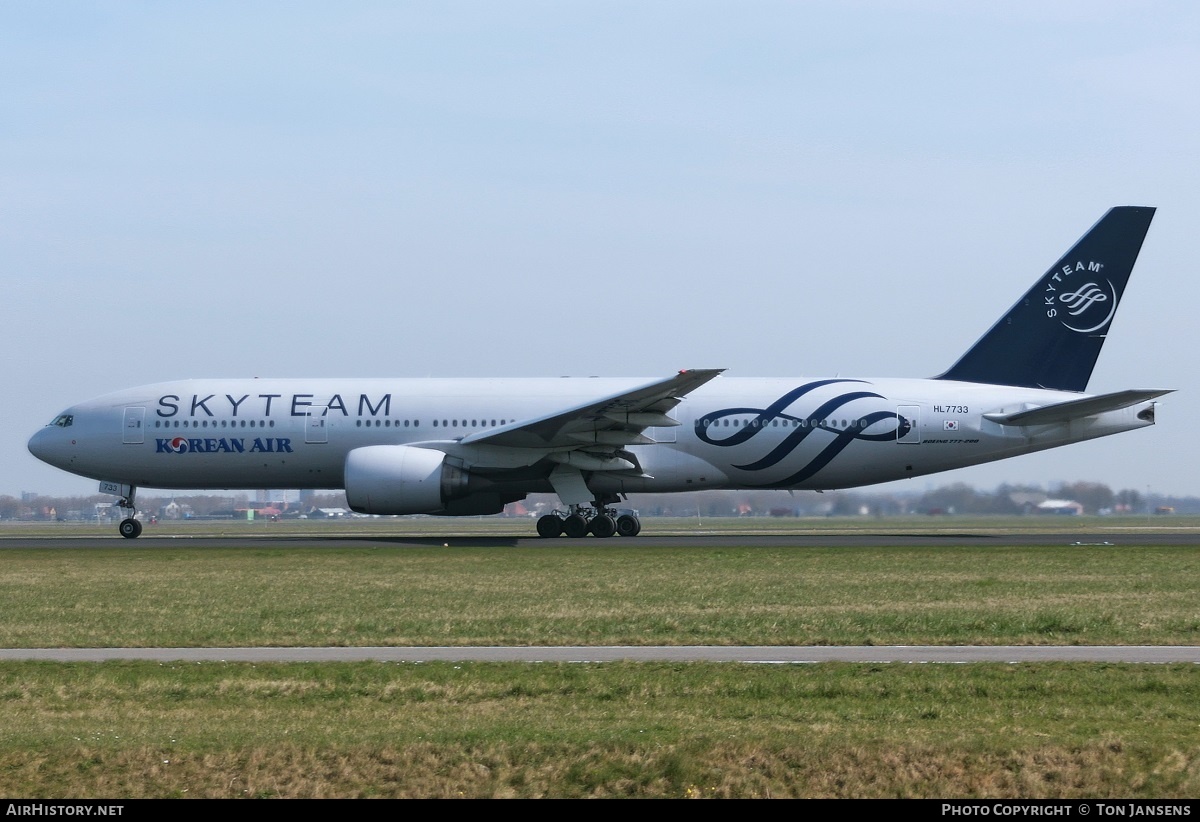 Aircraft Photo of HL7733 | Boeing 777-2B5/ER | Korean Air | AirHistory.net #595103