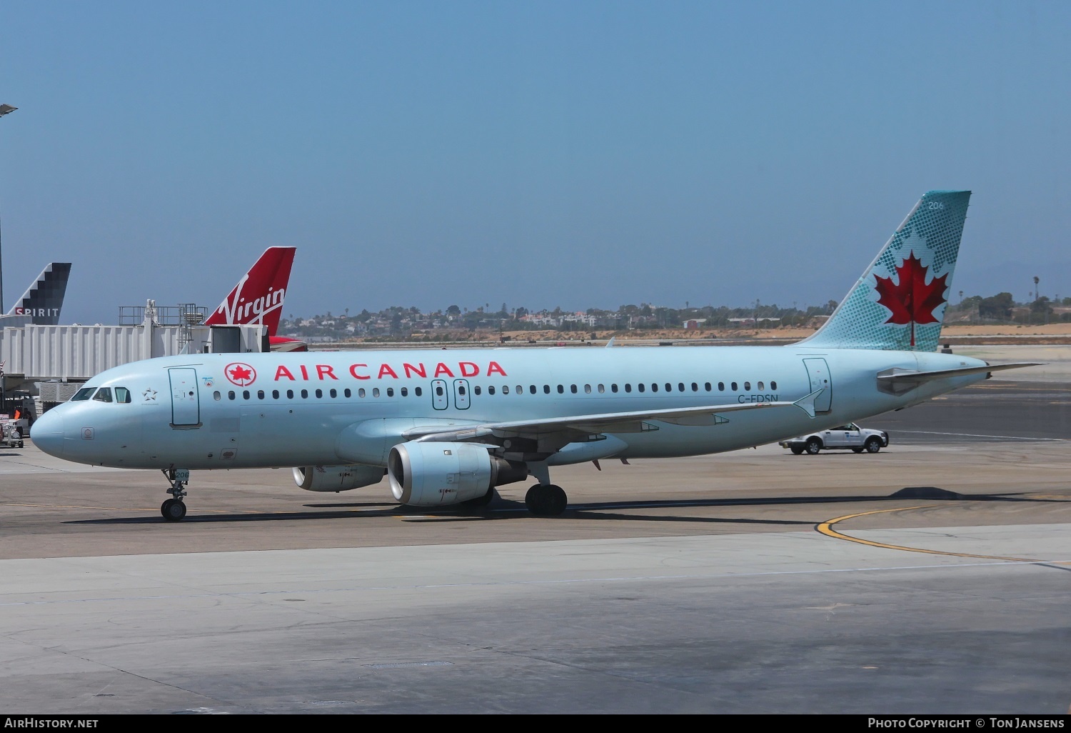 Aircraft Photo of C-FDSN | Airbus A320-211 | Air Canada | AirHistory.net #595107