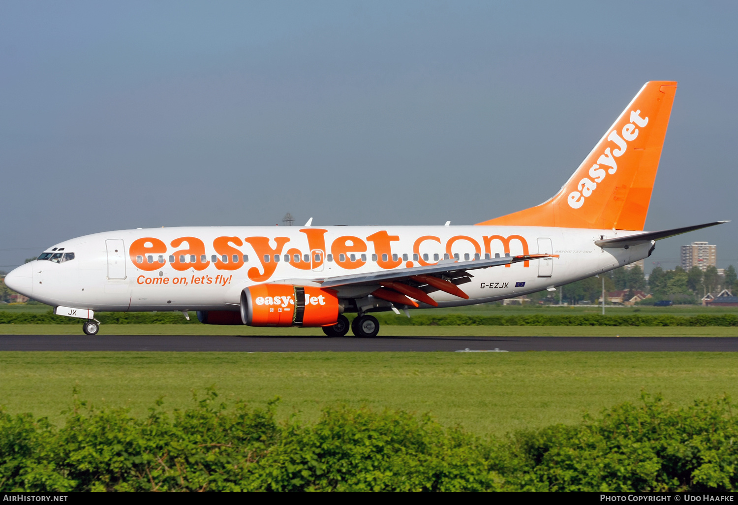 Aircraft Photo of G-EZJX | Boeing 737-73V | EasyJet | AirHistory.net #595207