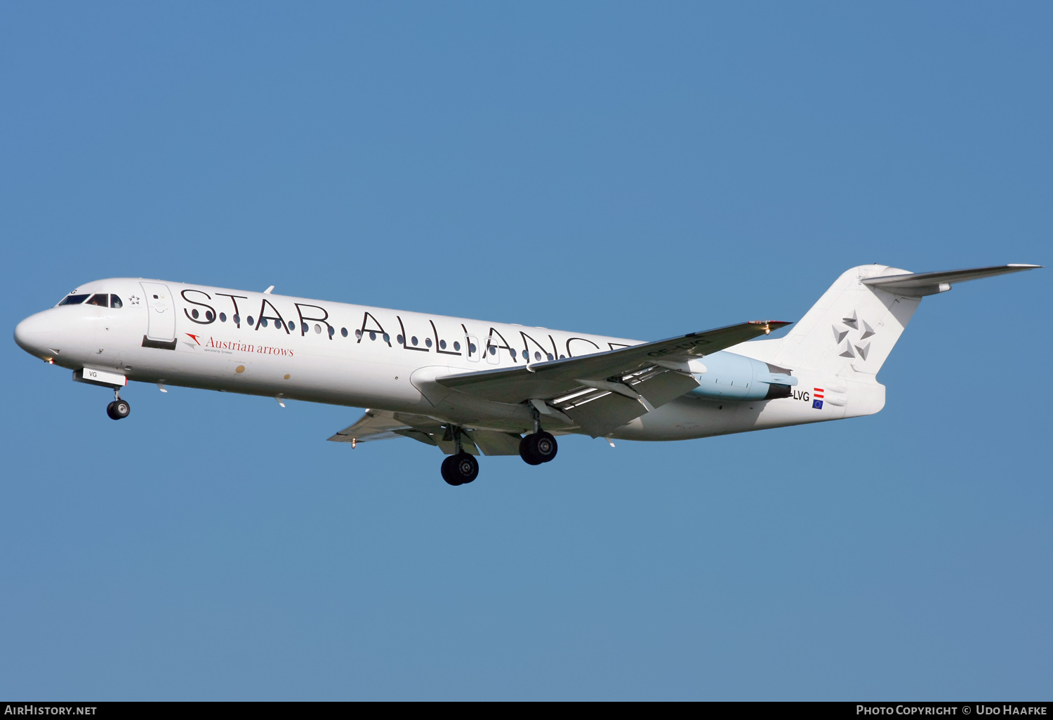 Aircraft Photo of OE-LVG | Fokker 100 (F28-0100) | Austrian Arrows | AirHistory.net #595220