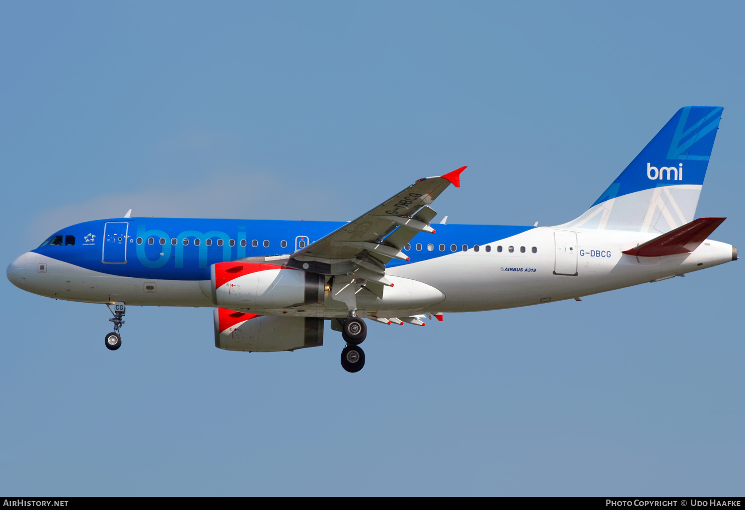 Aircraft Photo of G-DBCG | Airbus A319-131 | BMI - British Midland International | AirHistory.net #595224