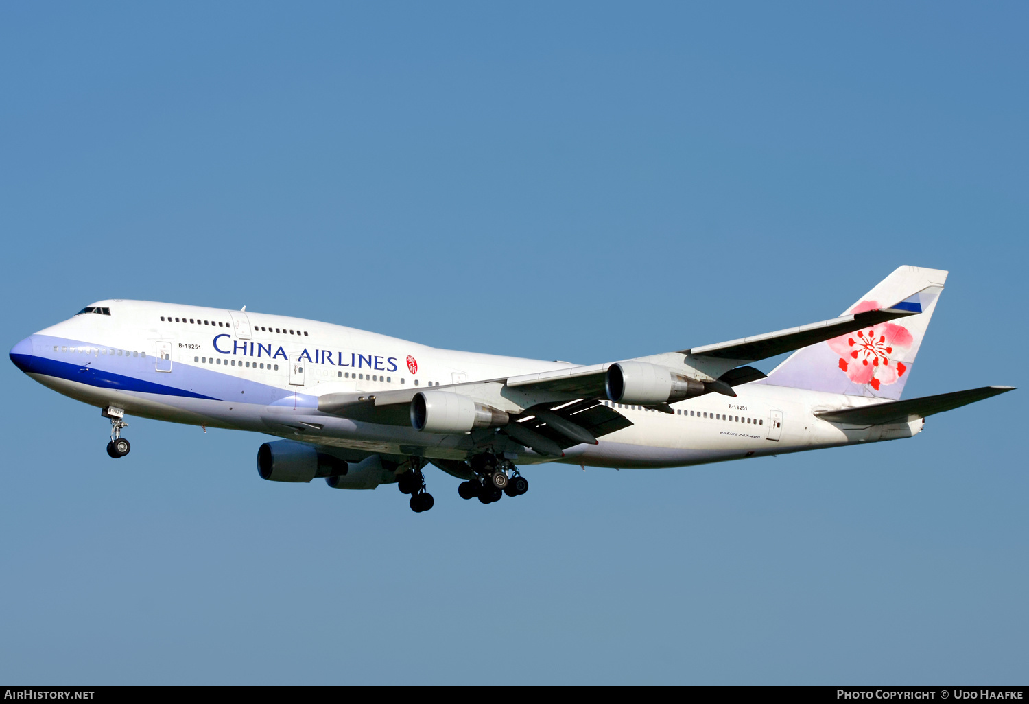 Aircraft Photo of B-18251 | Boeing 747-409 | China Airlines | AirHistory.net #595233