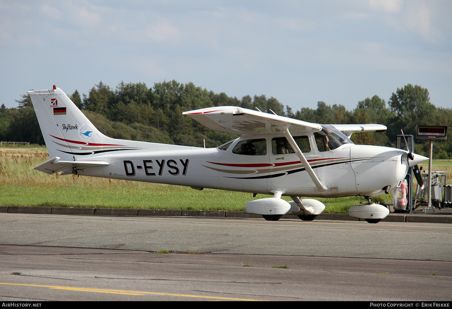 Aircraft Photo of D-EYSY | Cessna 172R Skyhawk | AirHistory.net #595244
