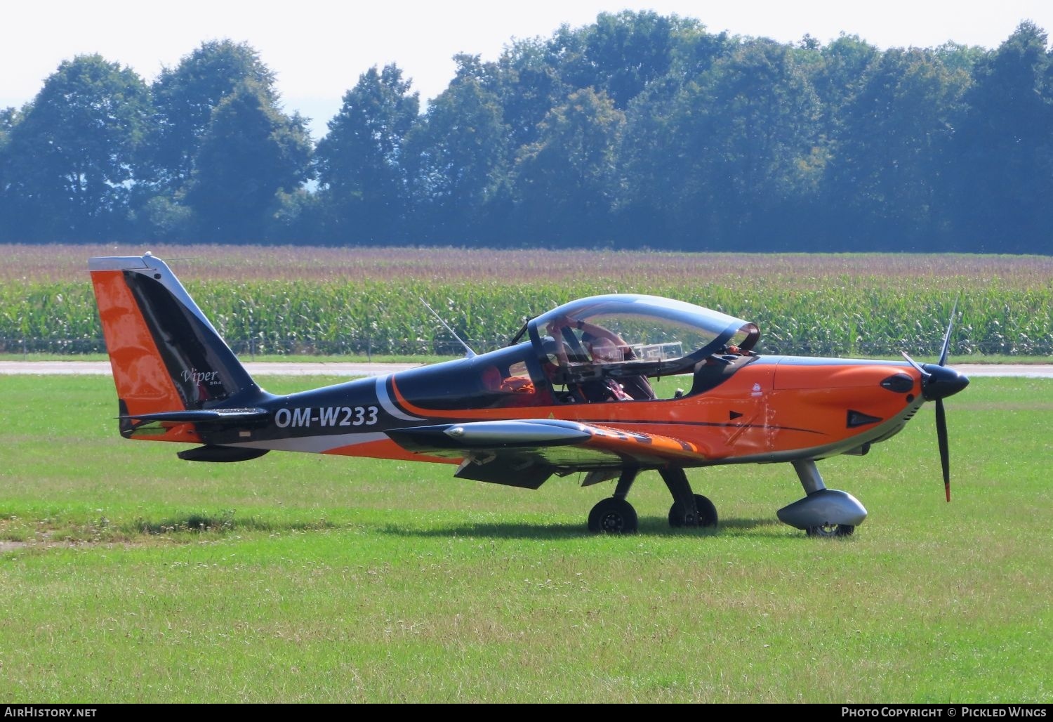 Aircraft Photo of OM-W233 | TomarkAero Viper SD4 | AirHistory.net #595357