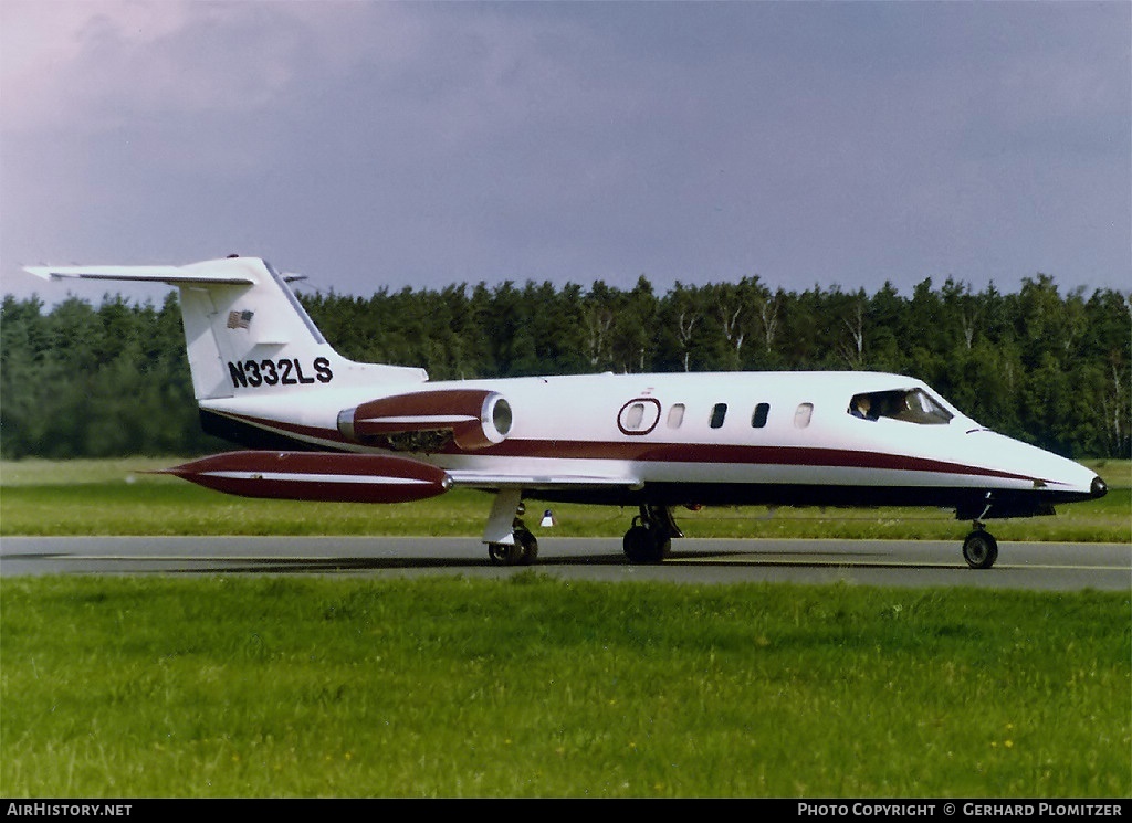 Aircraft Photo of N332LS | Gates Learjet 25B | AirHistory.net #595364