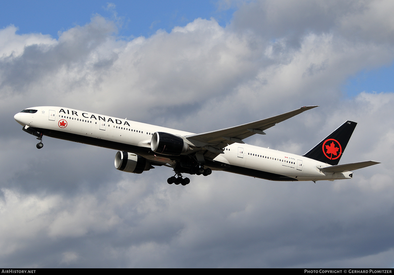 Aircraft Photo of C-FITU | Boeing 777-333/ER | Air Canada | AirHistory.net #595426