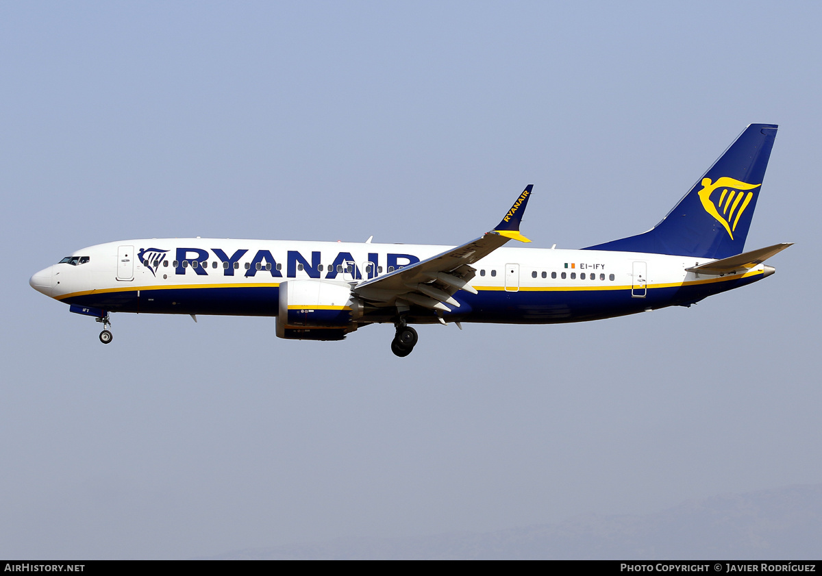 Aircraft Photo of EI-IFY | Boeing 737-8200 Max 200 | Ryanair | AirHistory.net #595449