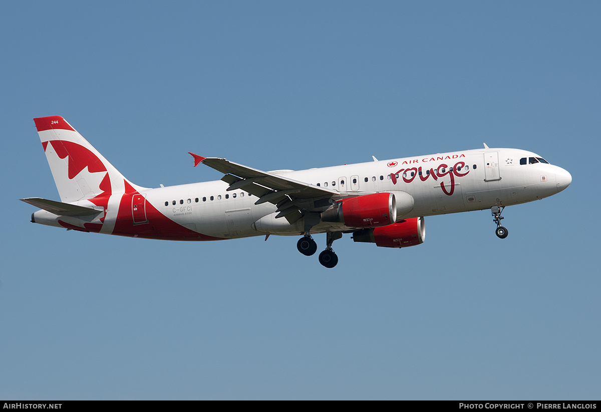 Aircraft Photo of C-GFCI | Airbus A320-214 | Air Canada Rouge | AirHistory.net #595521