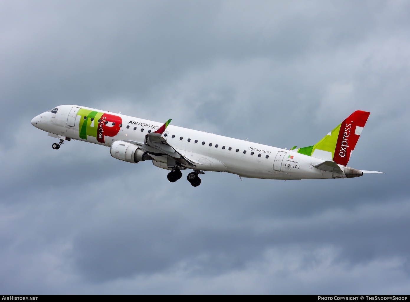 Aircraft Photo of CS-TPT | Embraer 190LR (ERJ-190-100LR) | TAP Air Portugal Express | AirHistory.net #595548