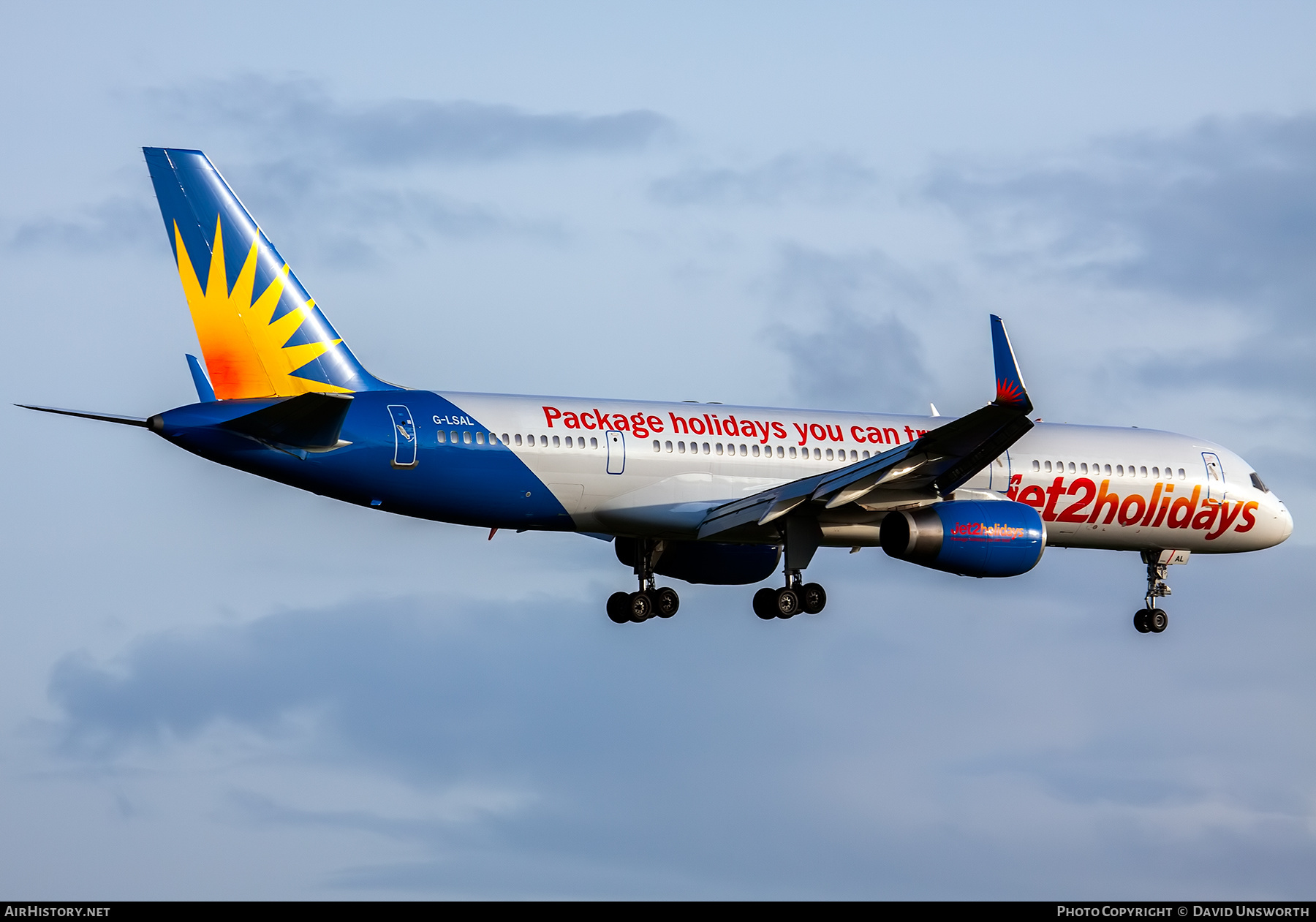 Aircraft Photo of G-LSAL | Boeing 757-204 | Jet2 Holidays | AirHistory.net #595587