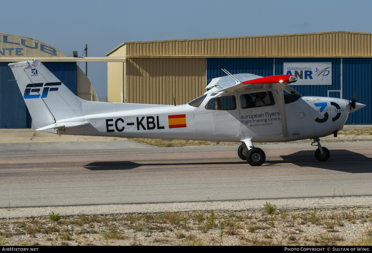 Aircraft Photo of EC-KBL | Cessna 172S Skyhawk | European Flyers | AirHistory.net #595827