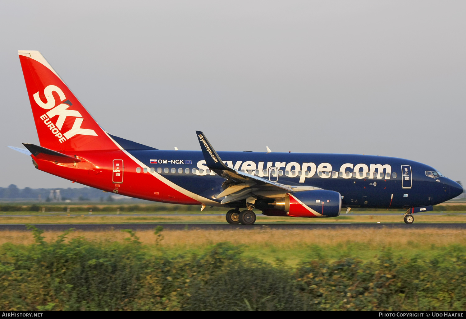 Aircraft Photo of OM-NGK | Boeing 737-76N | SkyEurope Airlines | AirHistory.net #595831