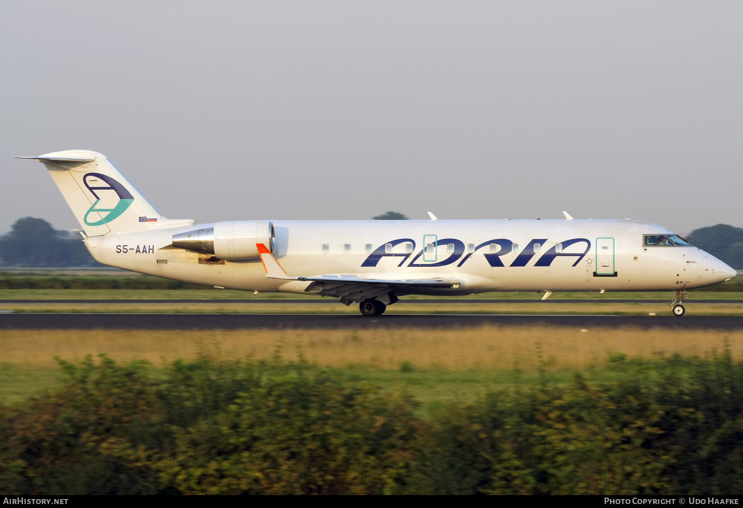 Aircraft Photo of S5-AAH | Canadair CRJ-100LR (CL-600-2B19) | Adria Airways | AirHistory.net #595832