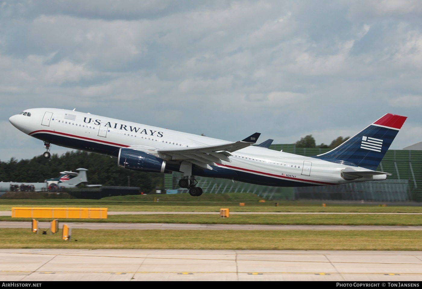 Aircraft Photo of N287AY | Airbus A330-243 | US Airways | AirHistory.net #595917