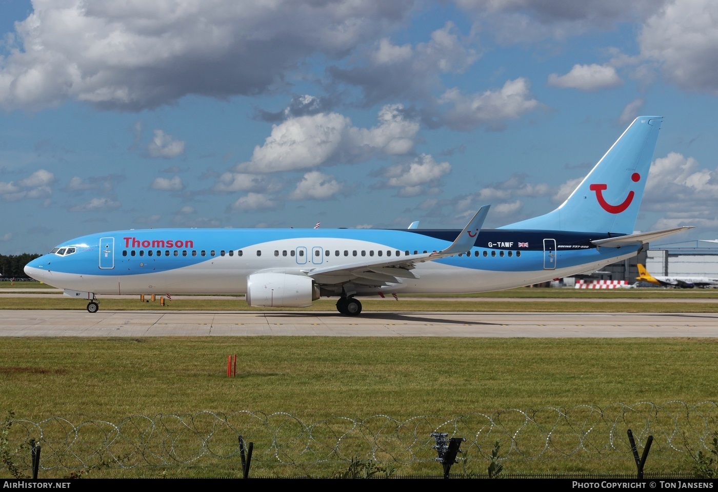 Aircraft Photo of G-TAWF | Boeing 737-8K5 | Thomson Airways | AirHistory.net #595924