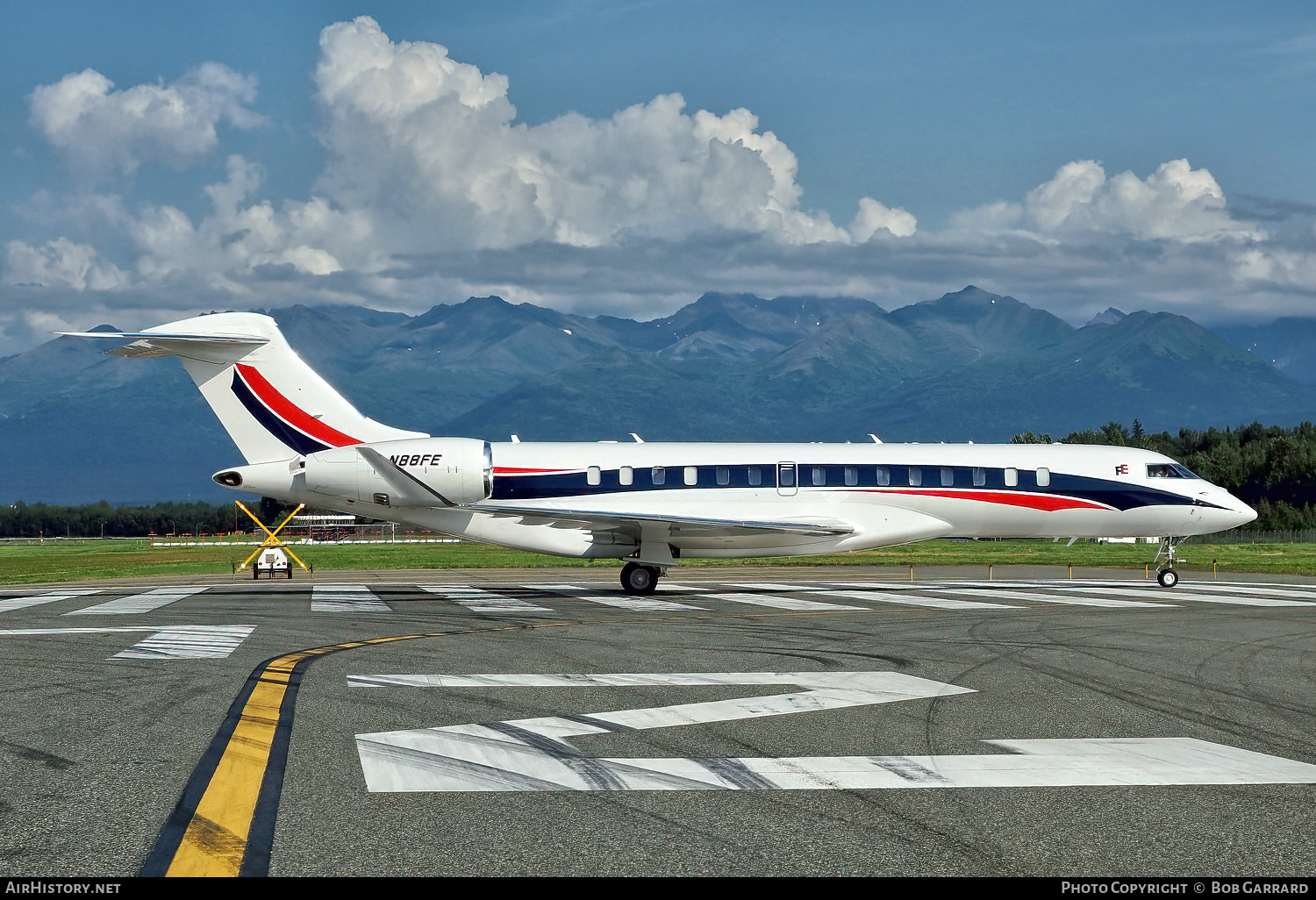 Aircraft Photo of N88FE | Bombardier Global 7500 (BD-700-2A12) | AirHistory.net #596034