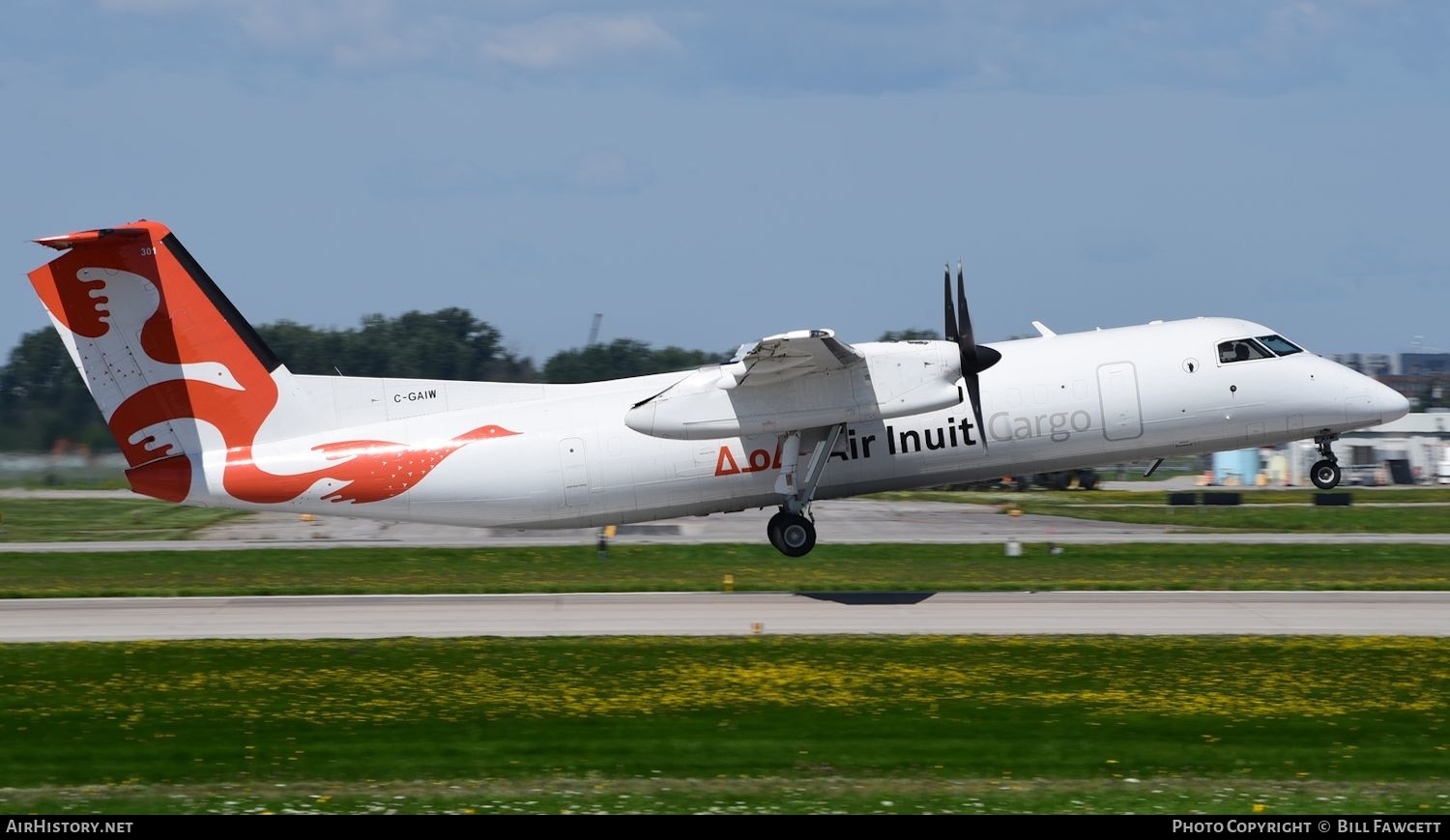 Aircraft Photo of C-GAIW | De Havilland Canada DHC-8-314 Dash 8 | Air Inuit Cargo | AirHistory.net #596042