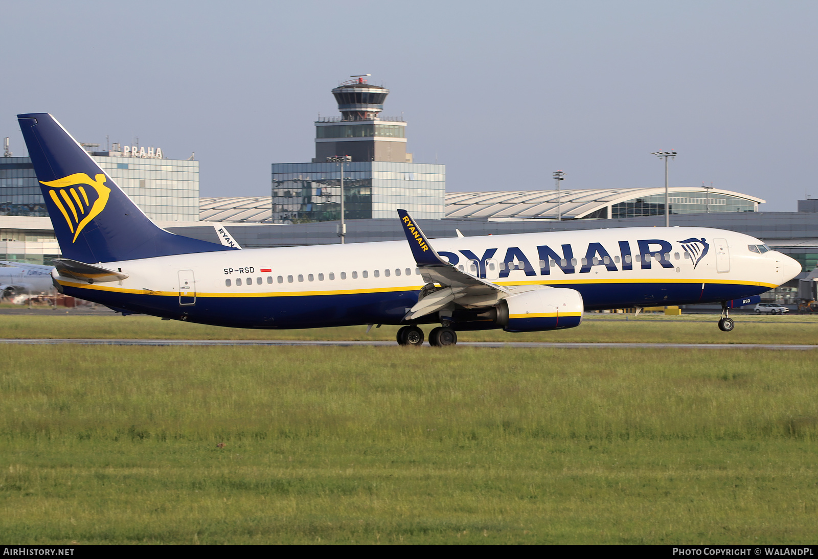Aircraft Photo of SP-RSD | Boeing 737-800 | Ryanair | AirHistory.net #596141