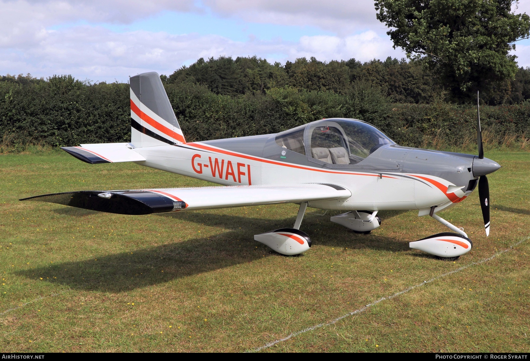 Aircraft Photo of G-WAFI | Van's RV-12iS | AirHistory.net #596170