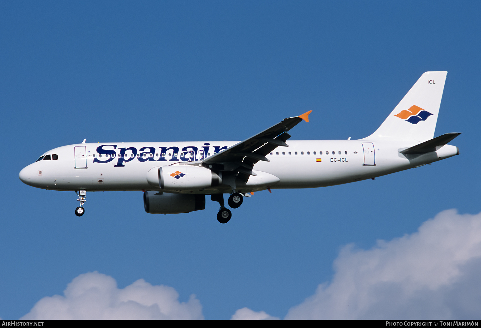Aircraft Photo of EC-ICL | Airbus A320-232 | Spanair | AirHistory.net #596182