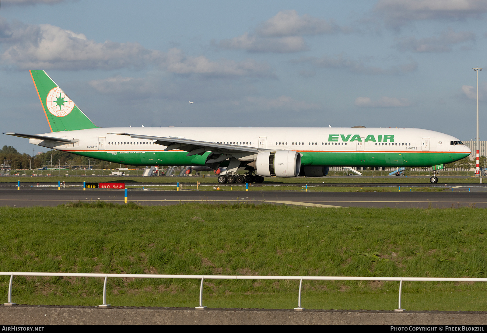 Aircraft Photo of B-16723 | Boeing 777-36N/ER | EVA Air | AirHistory.net #596201
