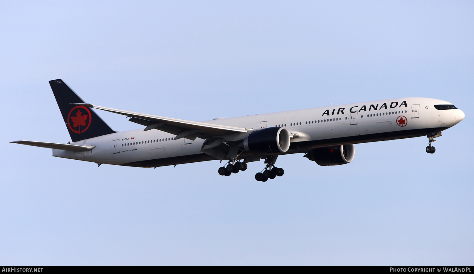 Aircraft Photo of C-FIUR | Boeing 777-333/ER | Air Canada | AirHistory.net #596256