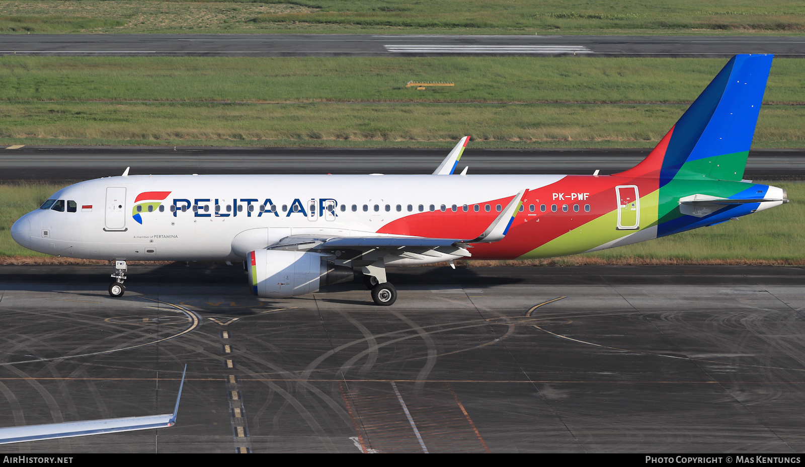 Aircraft Photo of PK-PWF | Airbus A320-214 | Pelita Air Service | AirHistory.net #596313