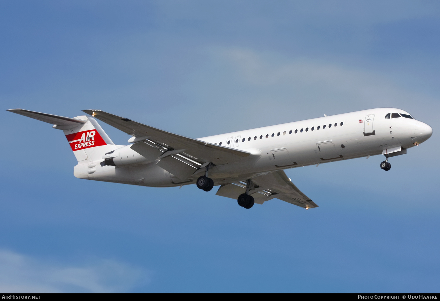 Aircraft Photo of SE-DUV | Fokker 100 (F28-0100) | Air Express | AirHistory.net #596325