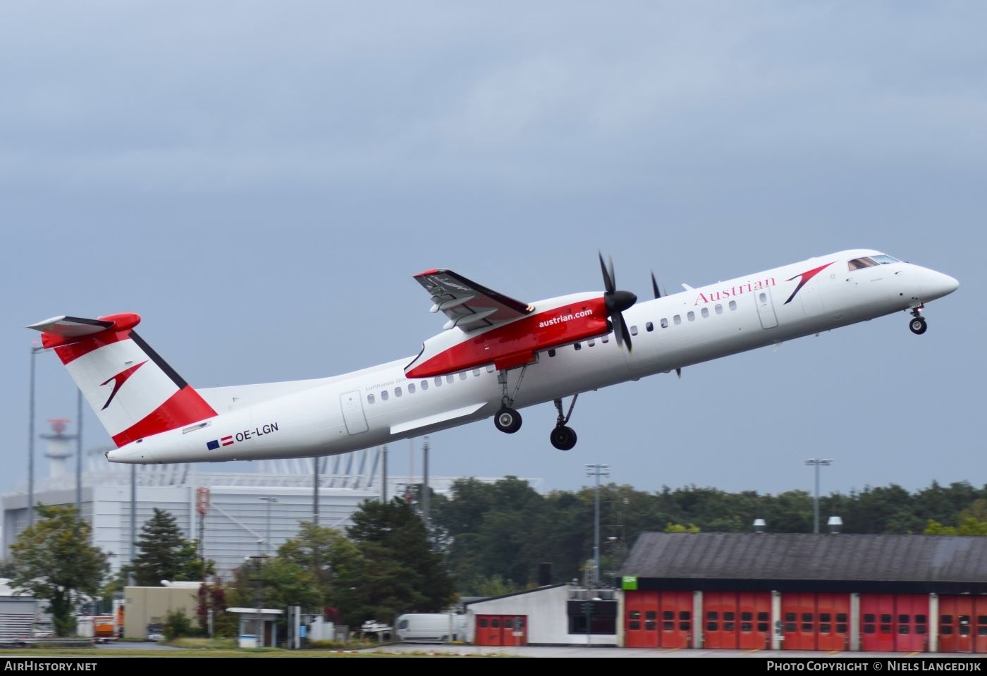 Aircraft Photo of OE-LGN | Bombardier DHC-8-402 Dash 8 | Austrian Airlines | AirHistory.net #596373