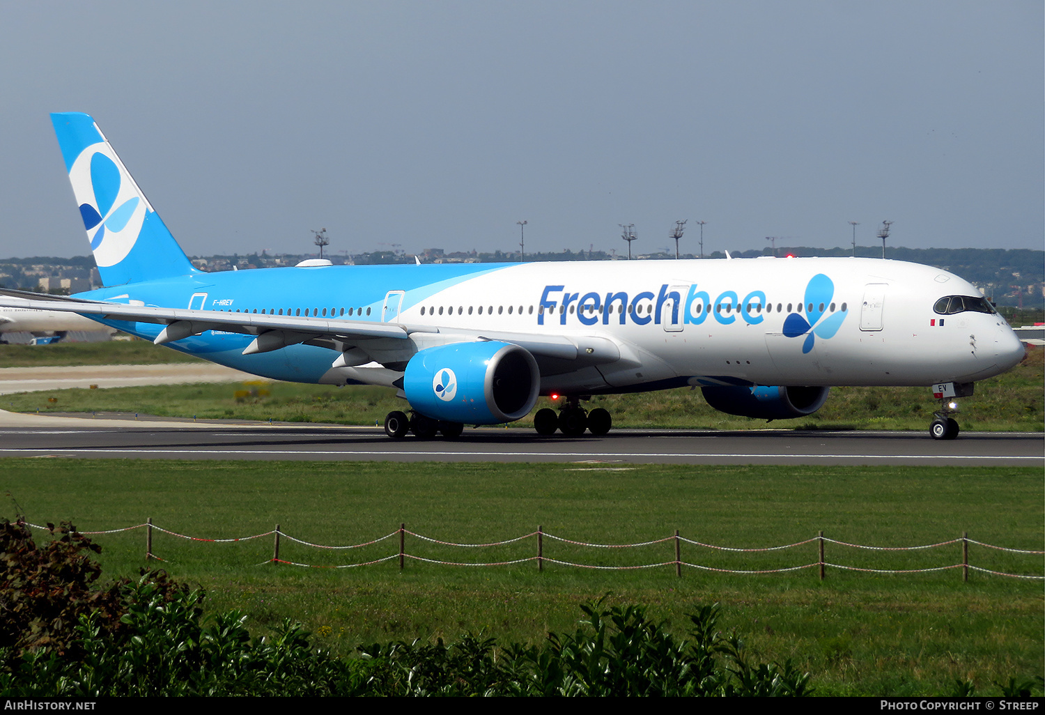 Aircraft Photo of F-HREV | Airbus A350-941 | French Bee | AirHistory.net #596374