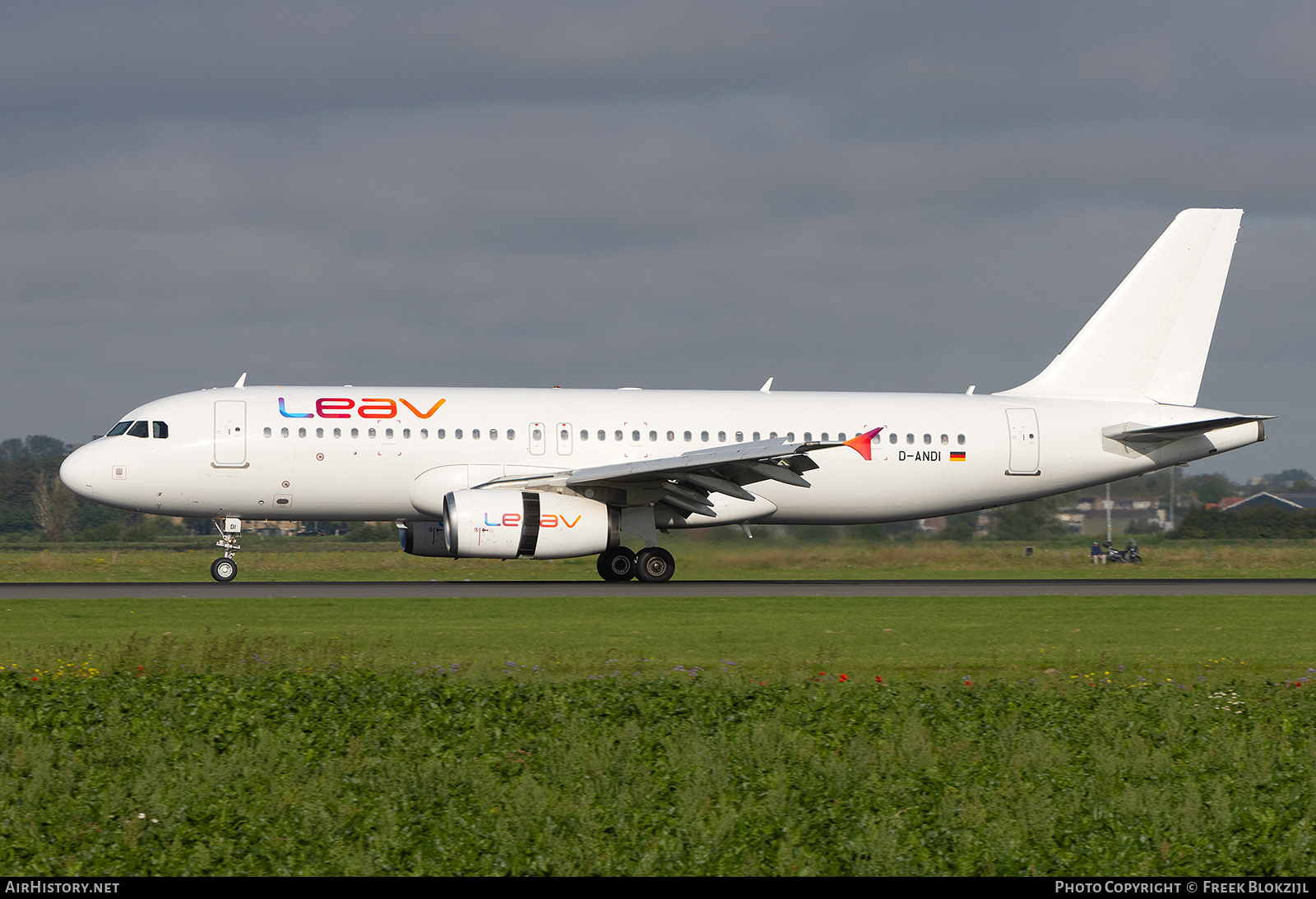 Aircraft Photo of D-ANDI | Airbus A320-232 | Leav Aviation | AirHistory.net #596479