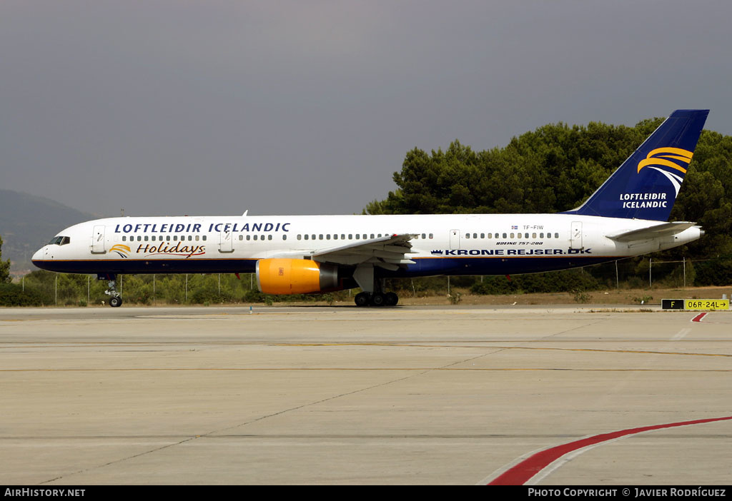 Aircraft Photo of TF-FIW | Boeing 757-27B | Loftleidir Icelandic Holidays | AirHistory.net #596480