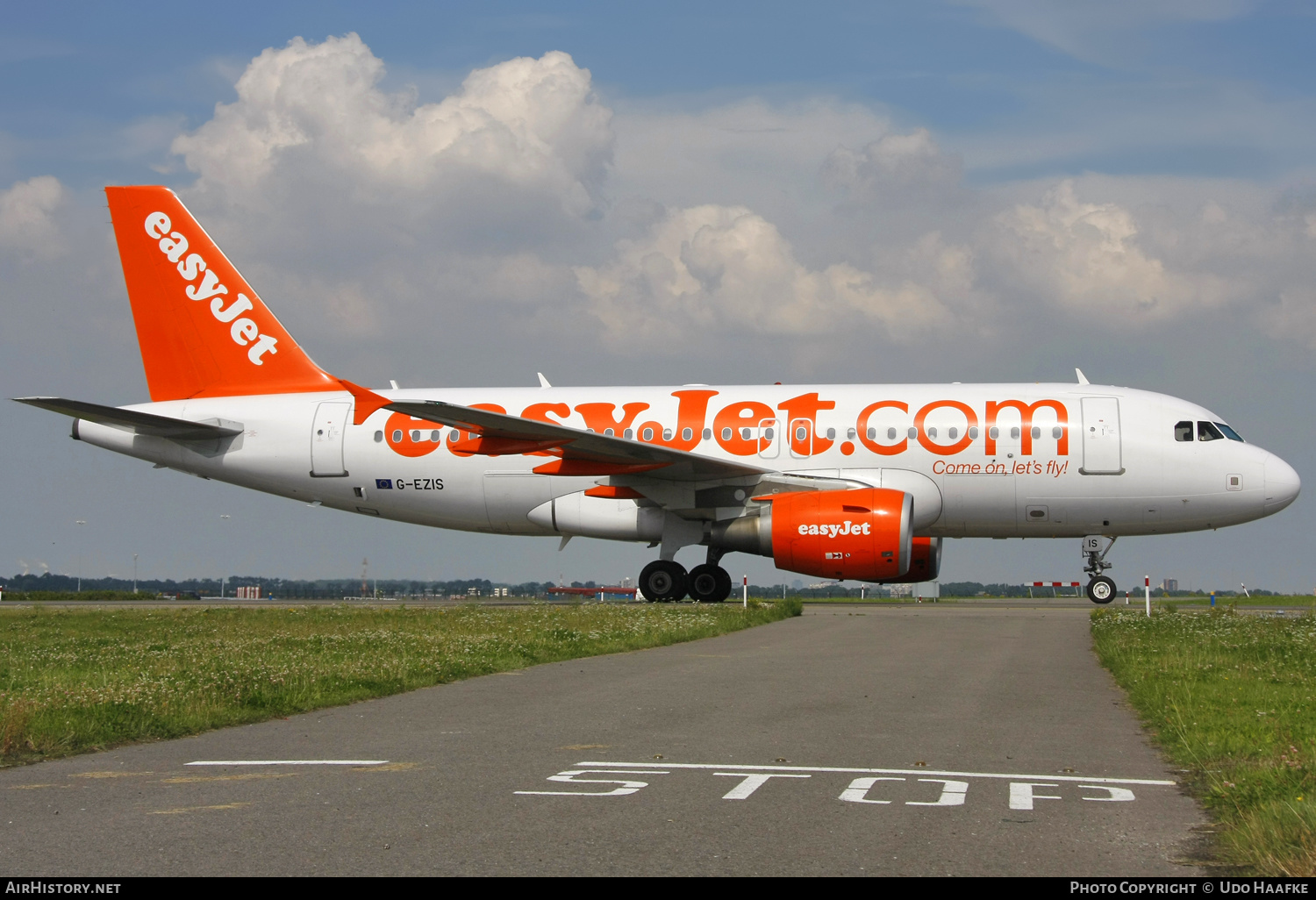 Aircraft Photo of G-EZIS | Airbus A319-111 | EasyJet | AirHistory.net #596508