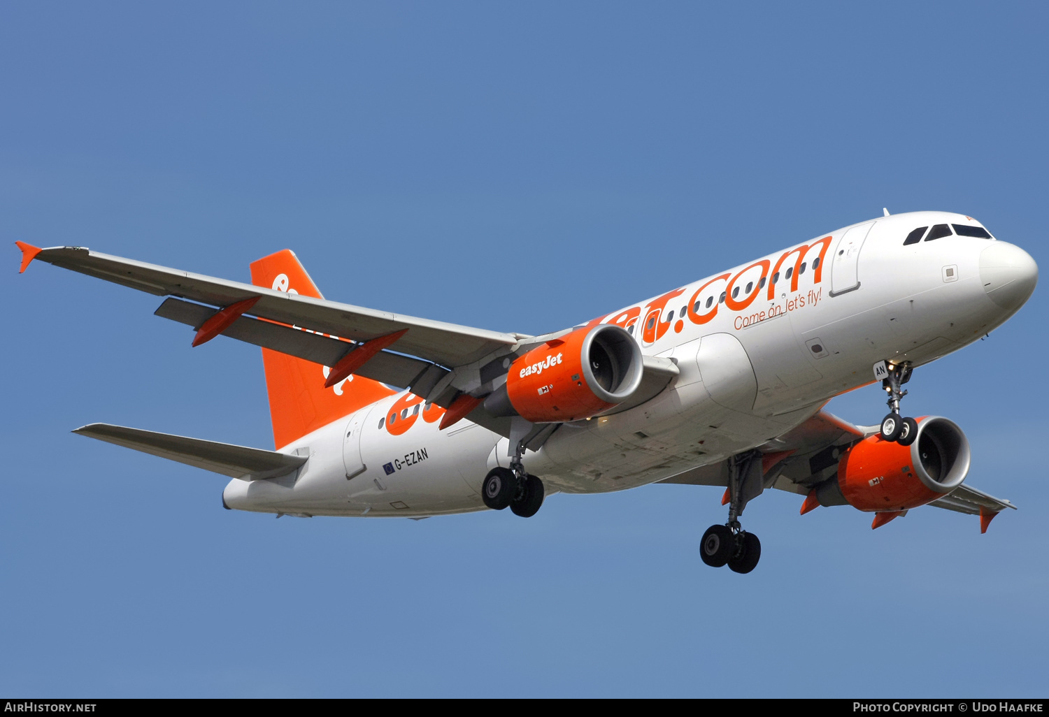 Aircraft Photo of G-EZAN | Airbus A319-111 | EasyJet | AirHistory.net #596513