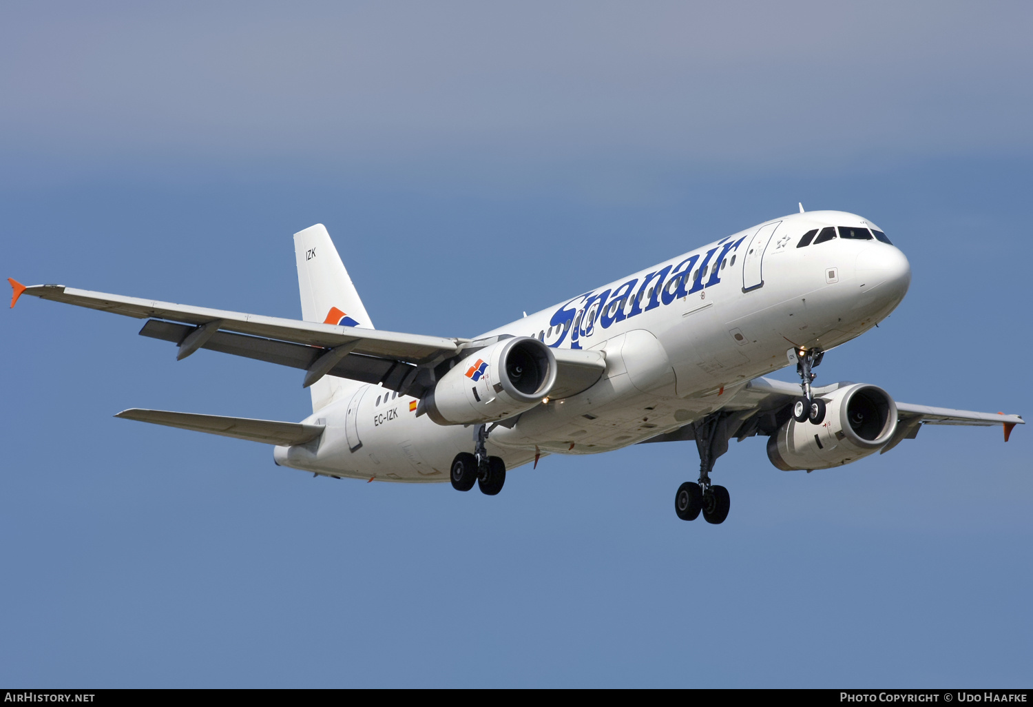 Aircraft Photo of EC-IZK | Airbus A320-232 | Spanair | AirHistory.net #596520