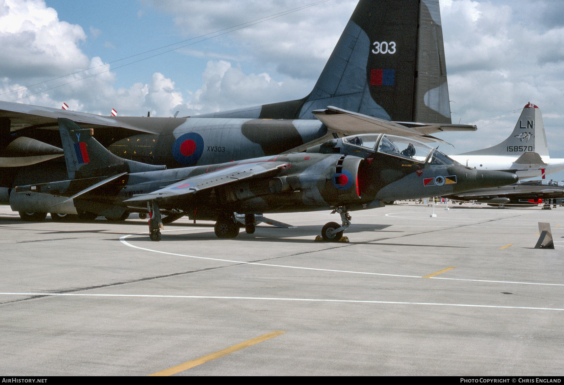 Aircraft Photo of XW927 | Hawker Siddeley Harrier T4 | UK - Air Force | AirHistory.net #596572