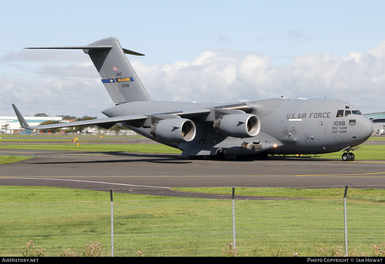 Aircraft Photo of 02-1098 / 21098 | Boeing C-17A Globemaster III | USA - Air Force | AirHistory.net #596589