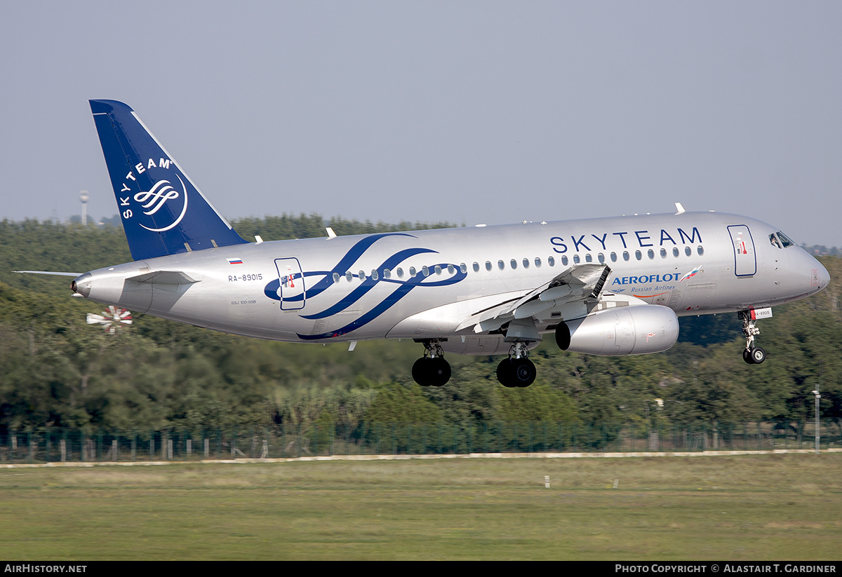 Aircraft Photo of RA-89015 | Sukhoi SSJ-100-95B Superjet 100 (RRJ-95B) | Aeroflot - Russian Airlines | AirHistory.net #596734